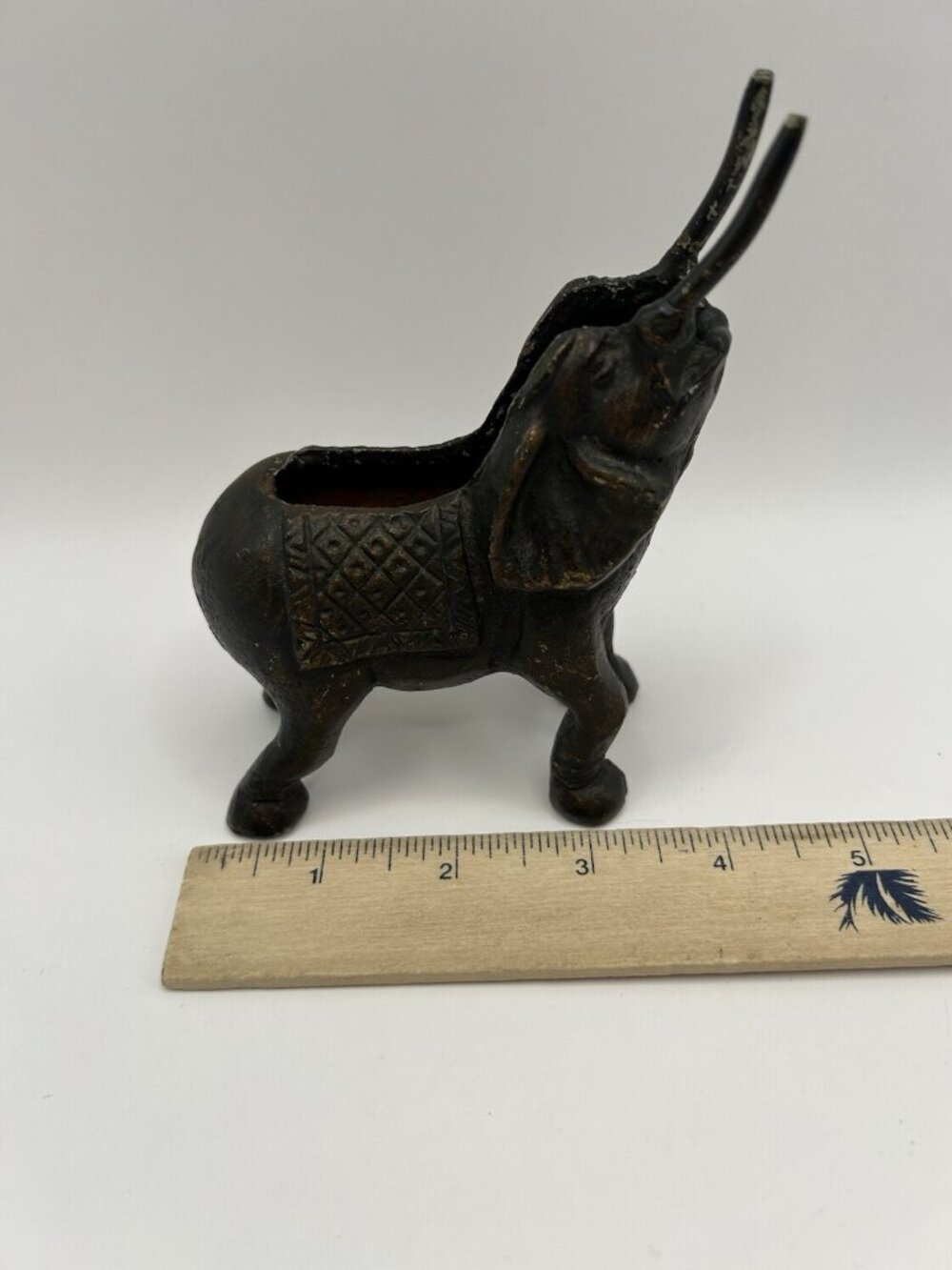Vintage Heavy Bronze Elephant Trunk Up Open Middle Ash Tray 5“ Paperweight Desk - Picture 6 of 13